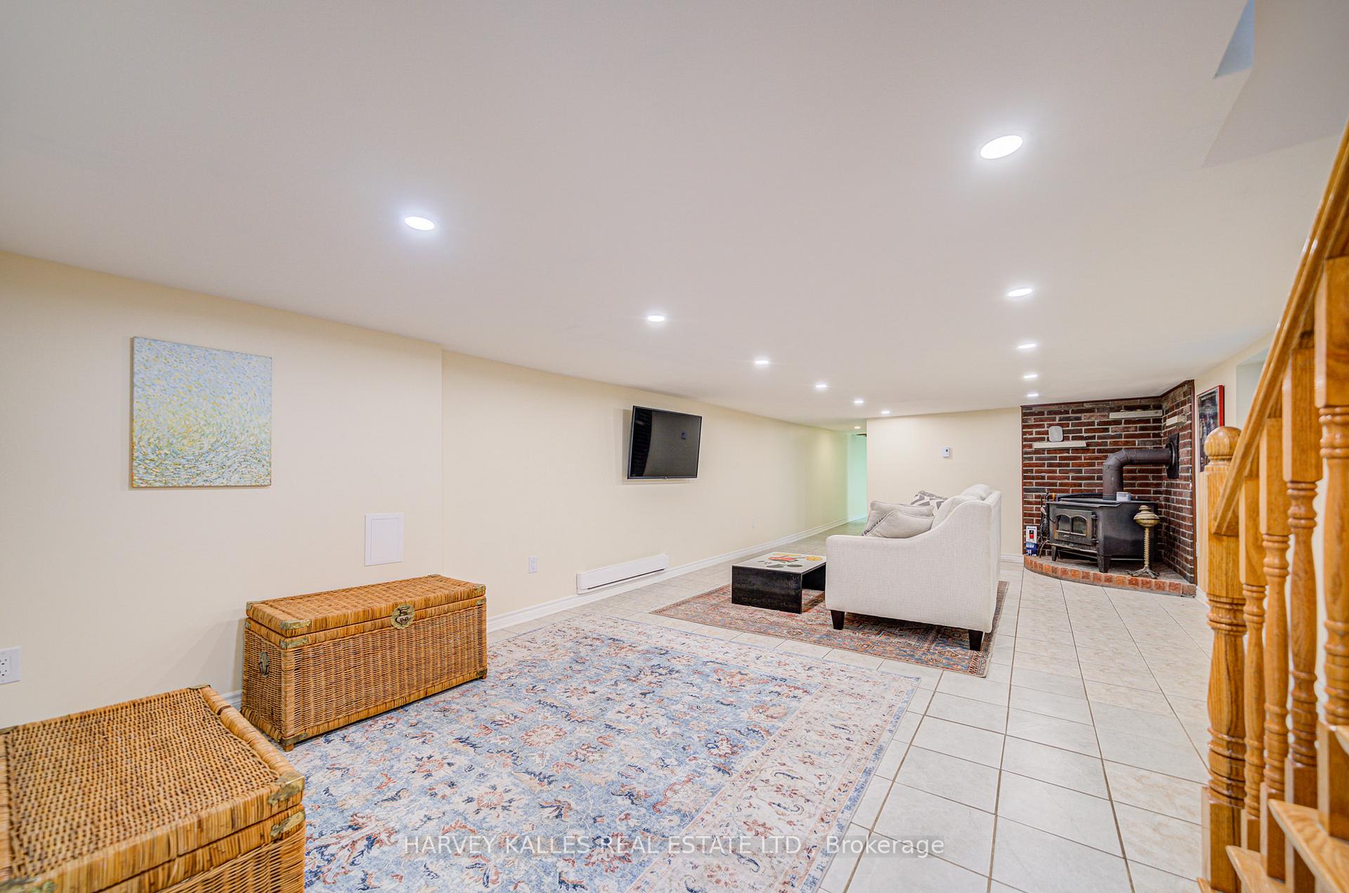 408 Silverthorn Avenue