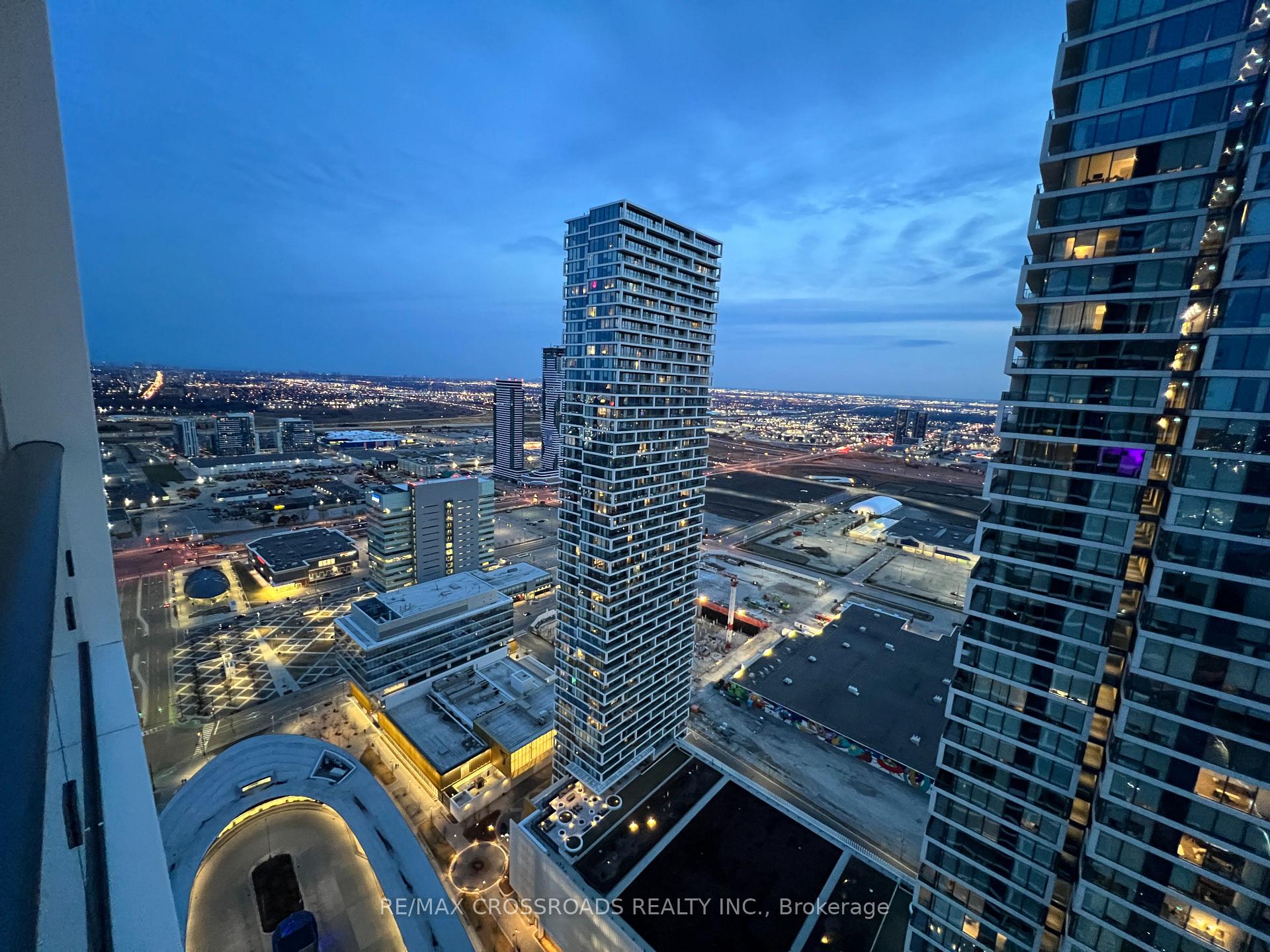1 Bedroom Condo at 950 Portage, Vaughan For sale