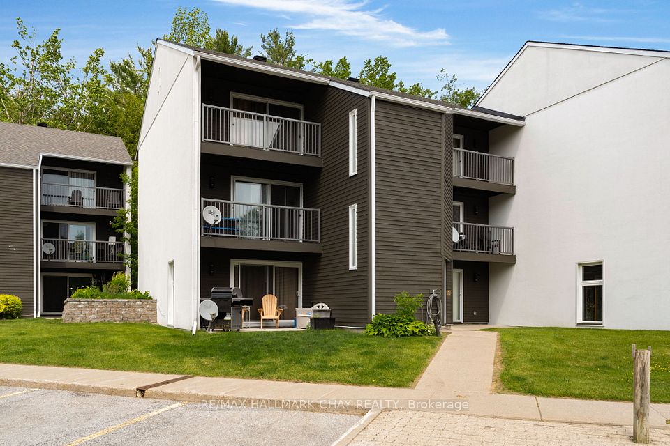 1102 Horseshoe Valley