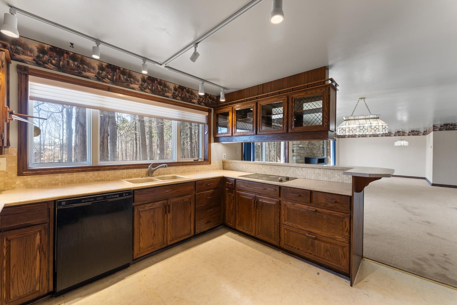 16 Millwood Parkway