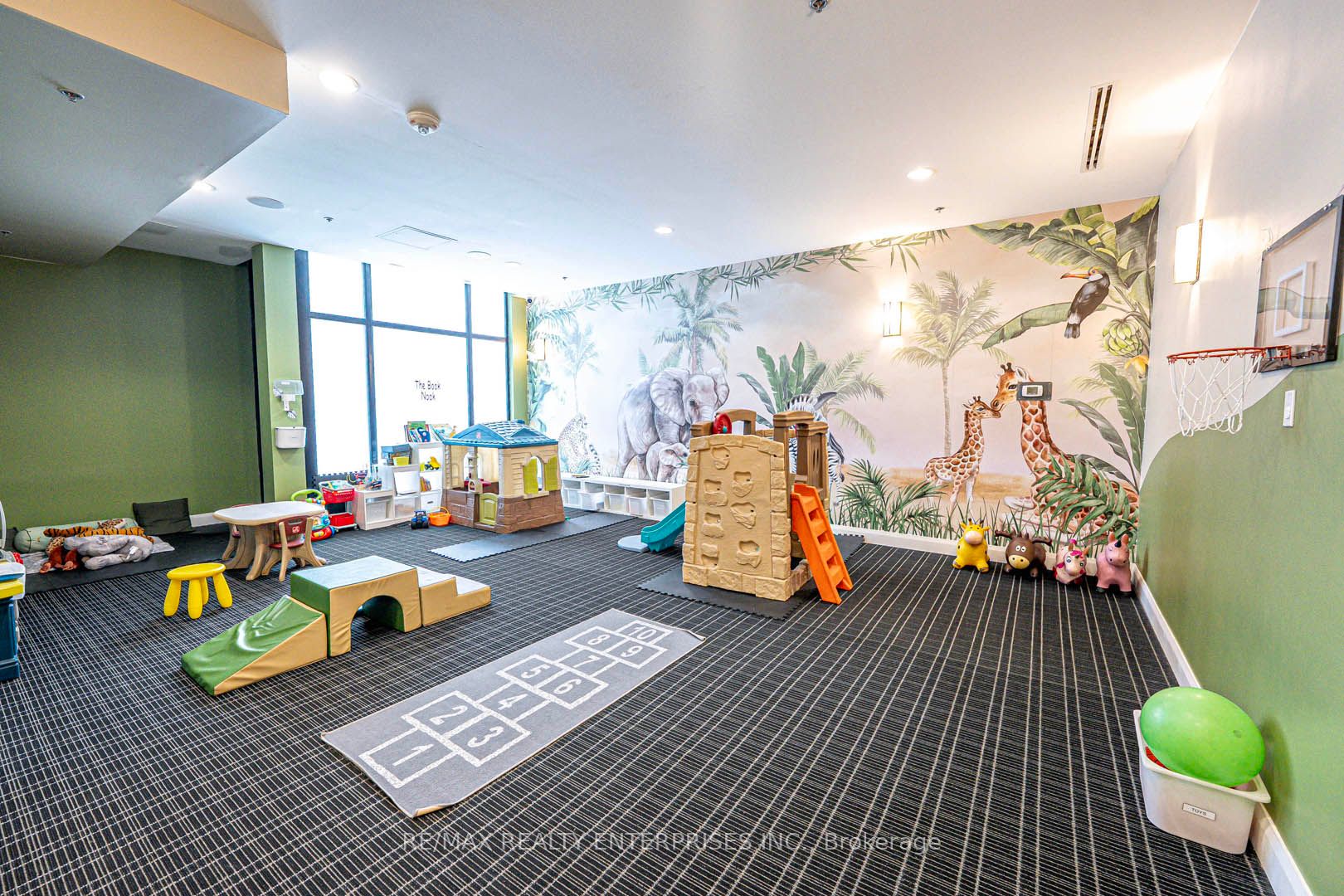 2900 Highway 7 Road, #206