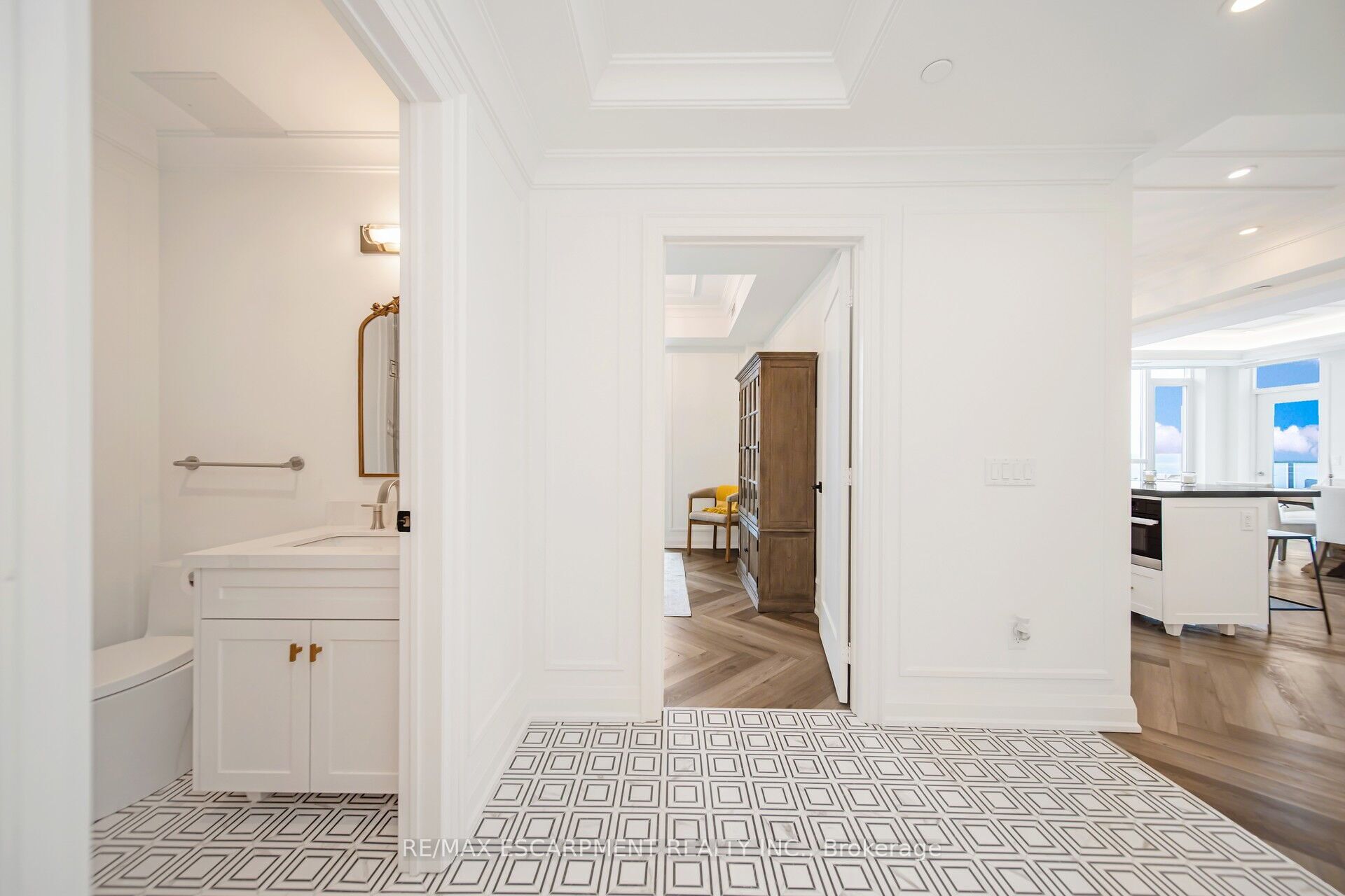 16 Concord Place, #905
