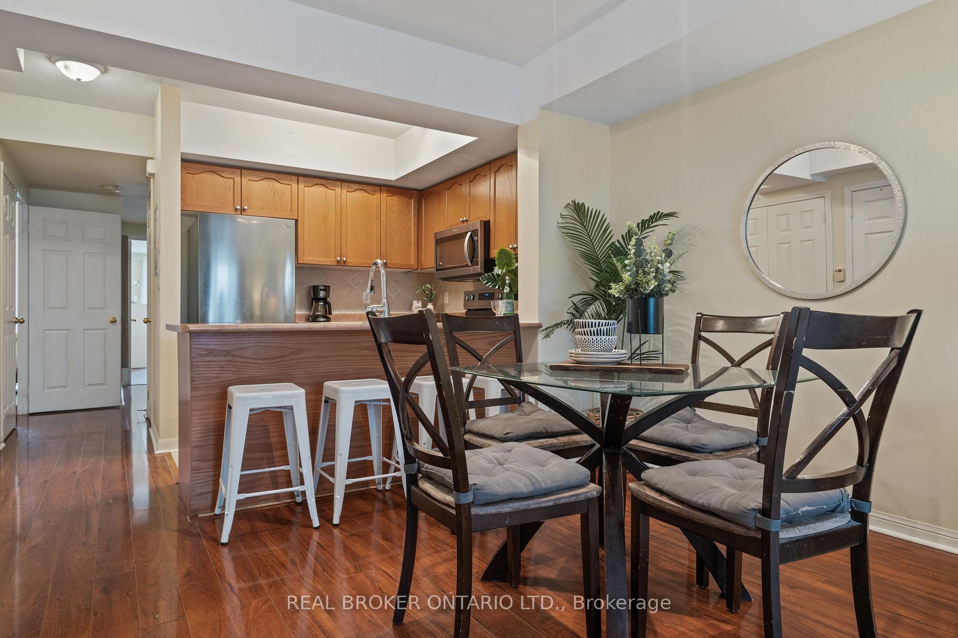 3 Bedrooms Condo at 3047 Finch, Toronto For sale