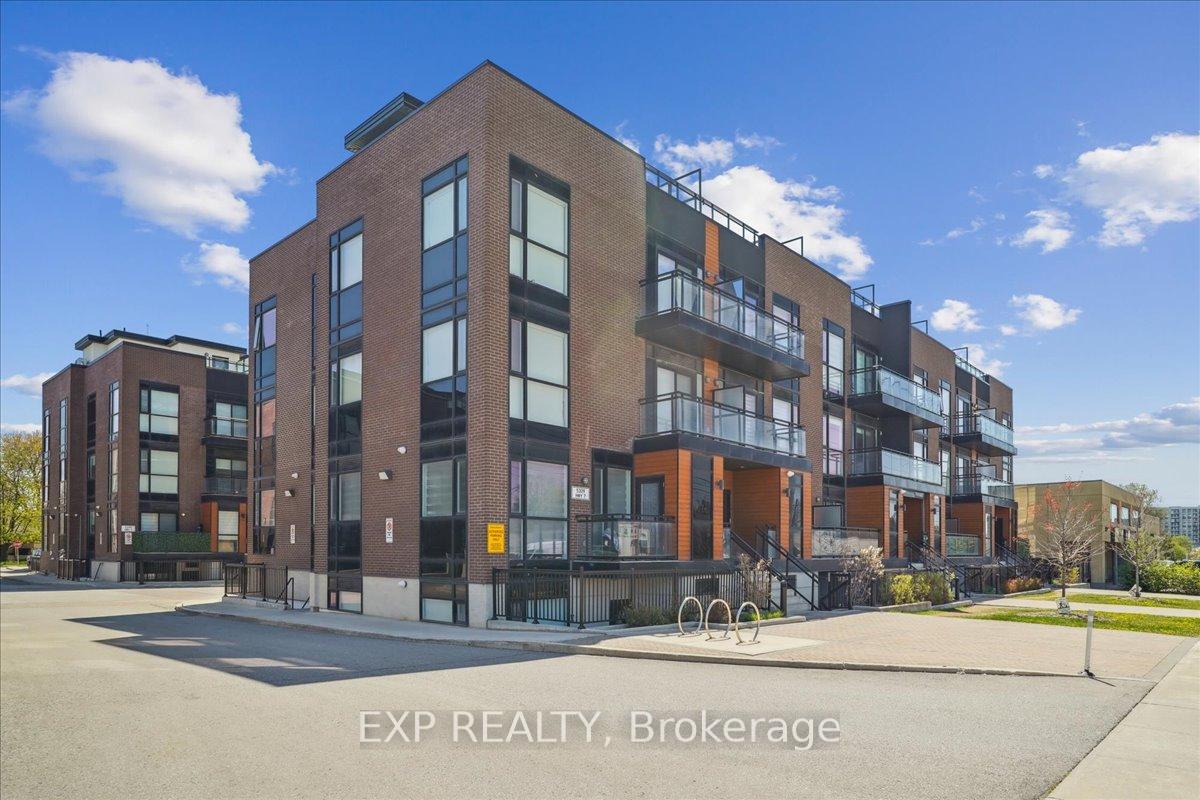 2 Bedrooms Condo at 5309 Highway 7, Vaughan For sale