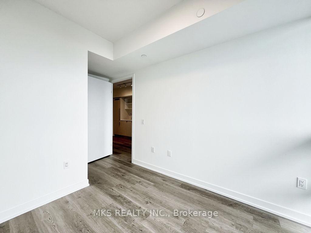2 Bedrooms Condo at 55 Cooper,  Toronto For sale