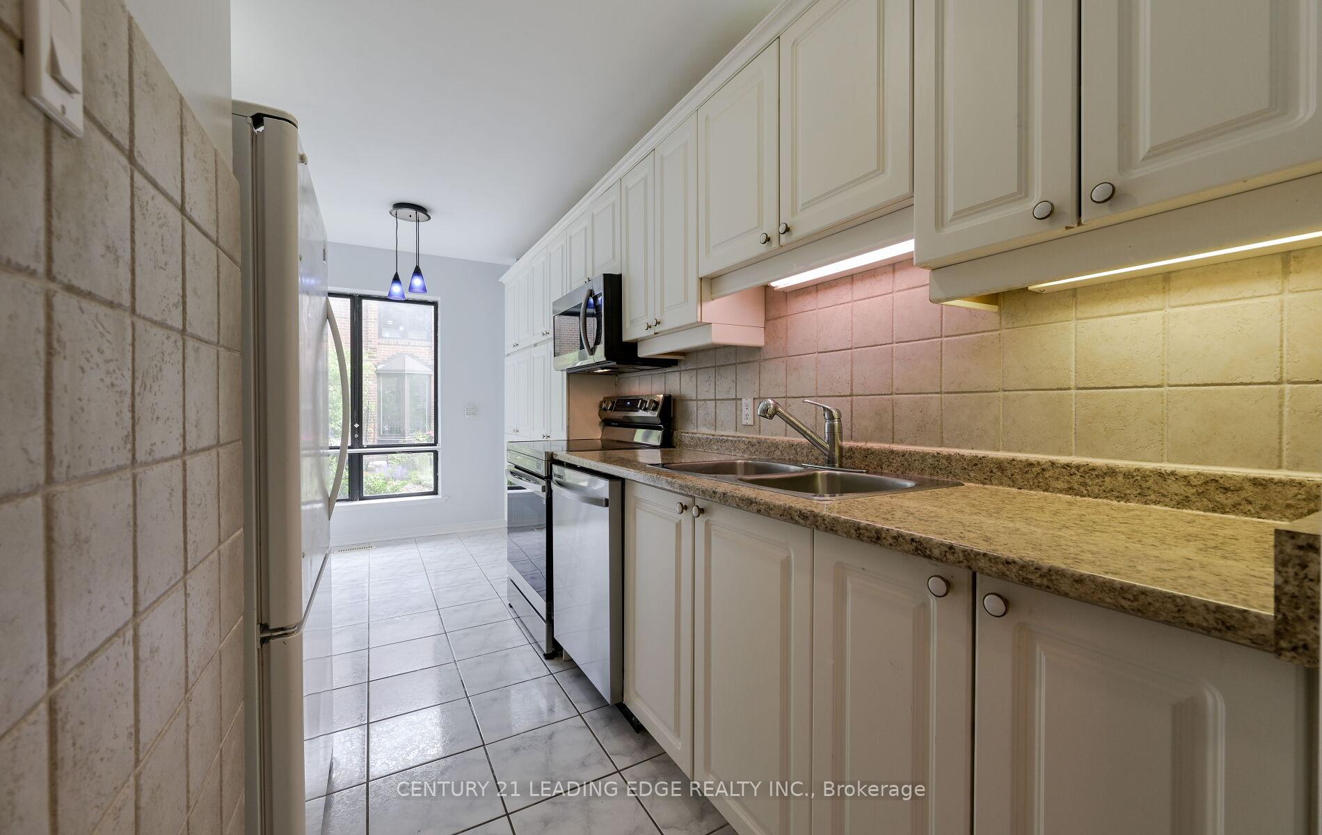 5 Bedrooms Condo at 28 Livingston, Toronto For sale