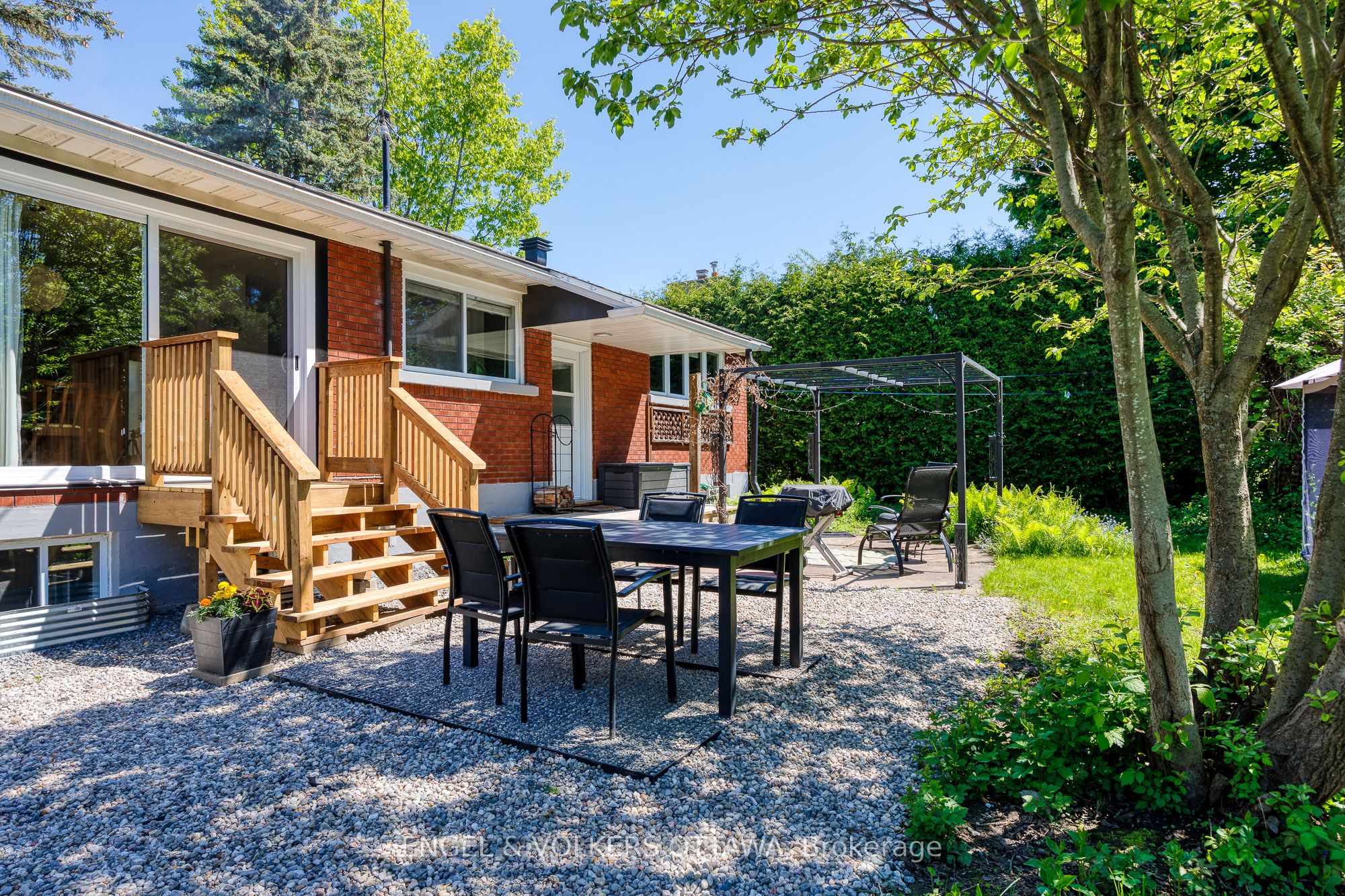 190 Crestview Road