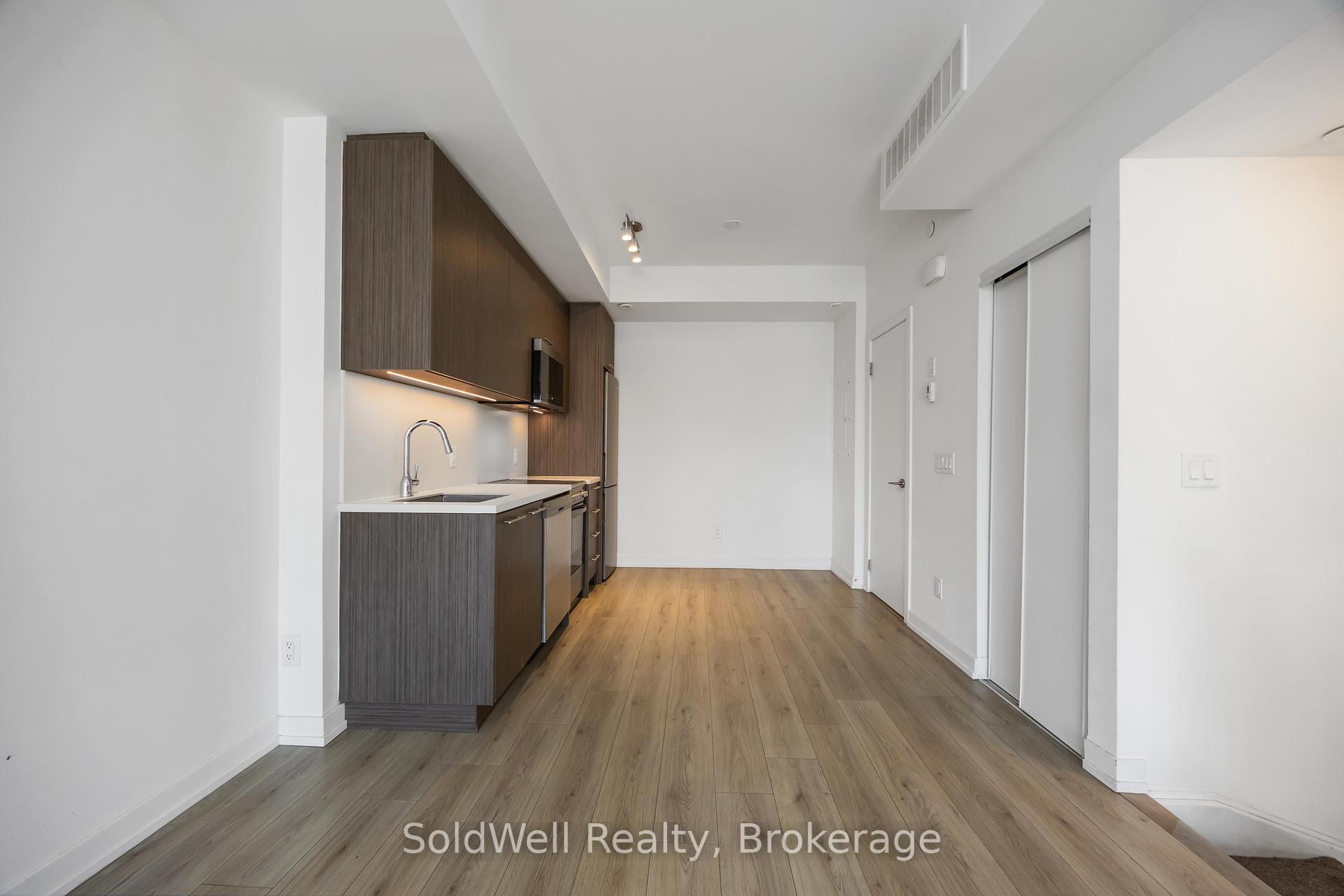 2 Bedrooms Condo at 266 Finch, Toronto For sale