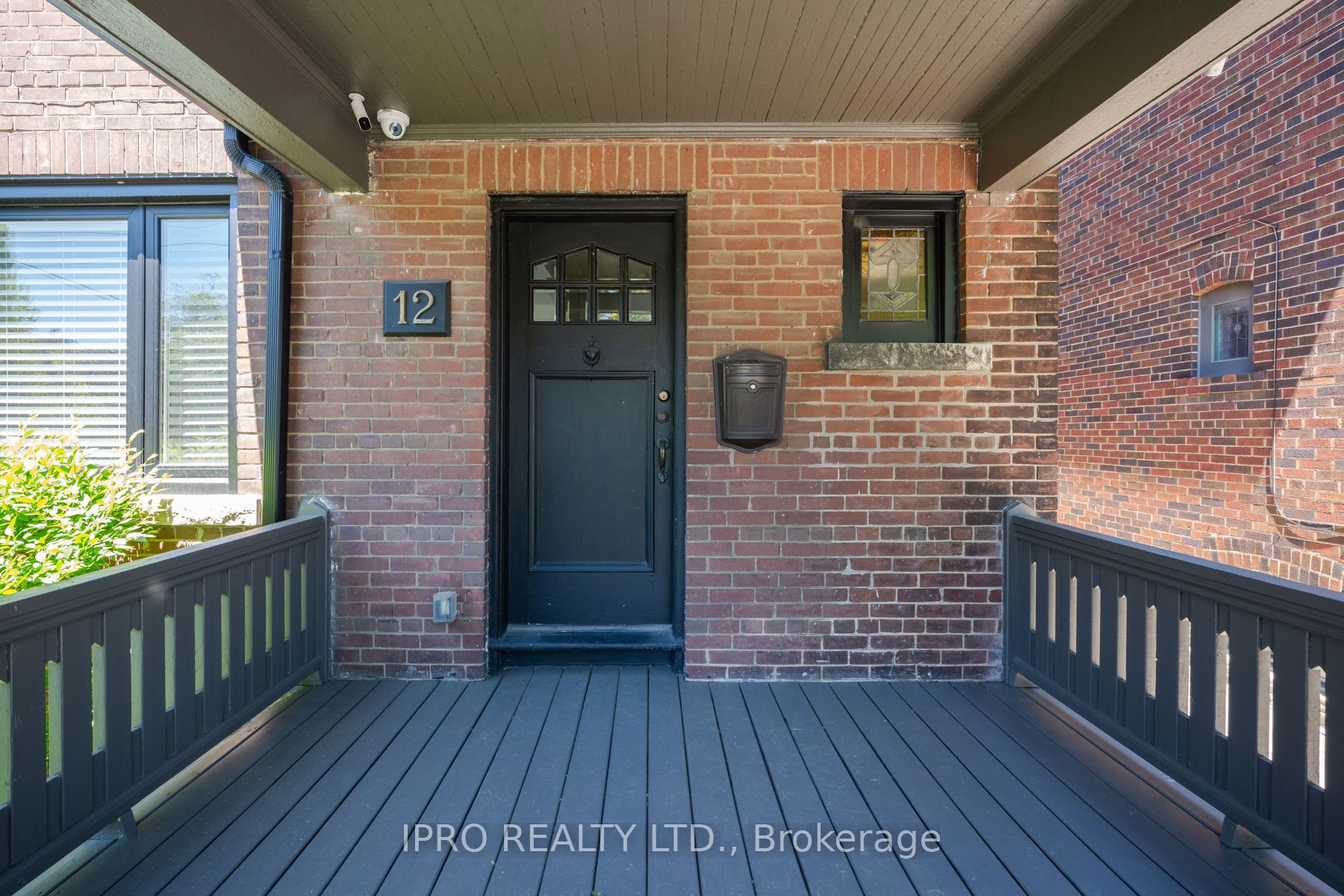 12 Mortimer Avenue