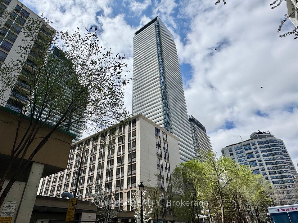 501 Yonge