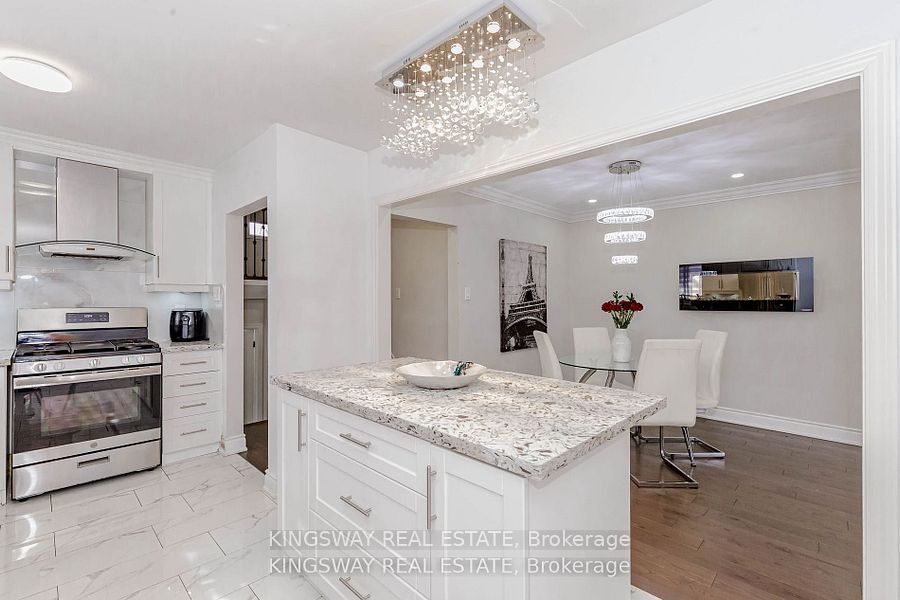 1395 Tyneburn Crescent