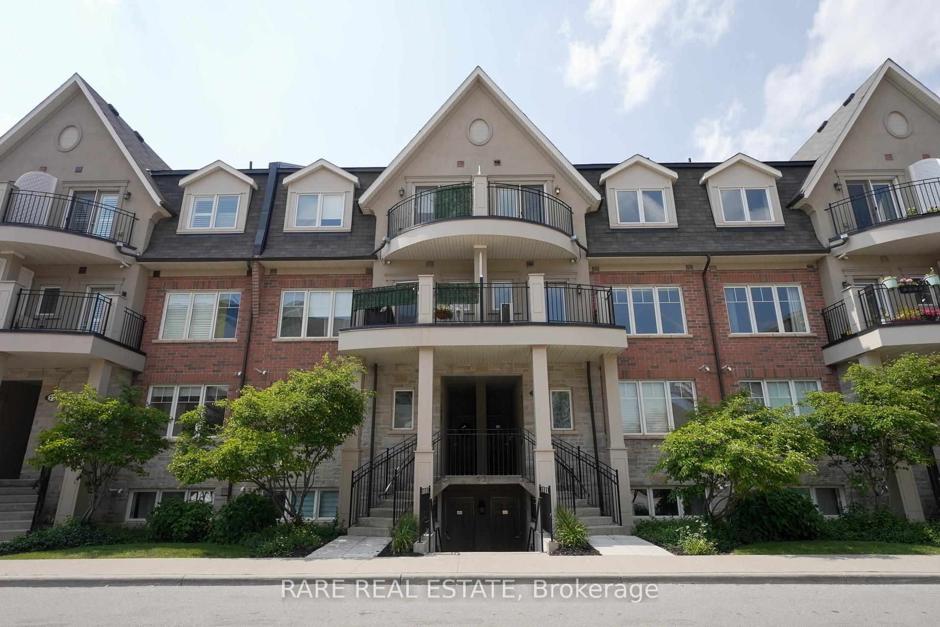 2 Bedrooms Condo at 2420 Baronwood, Oakville For sale