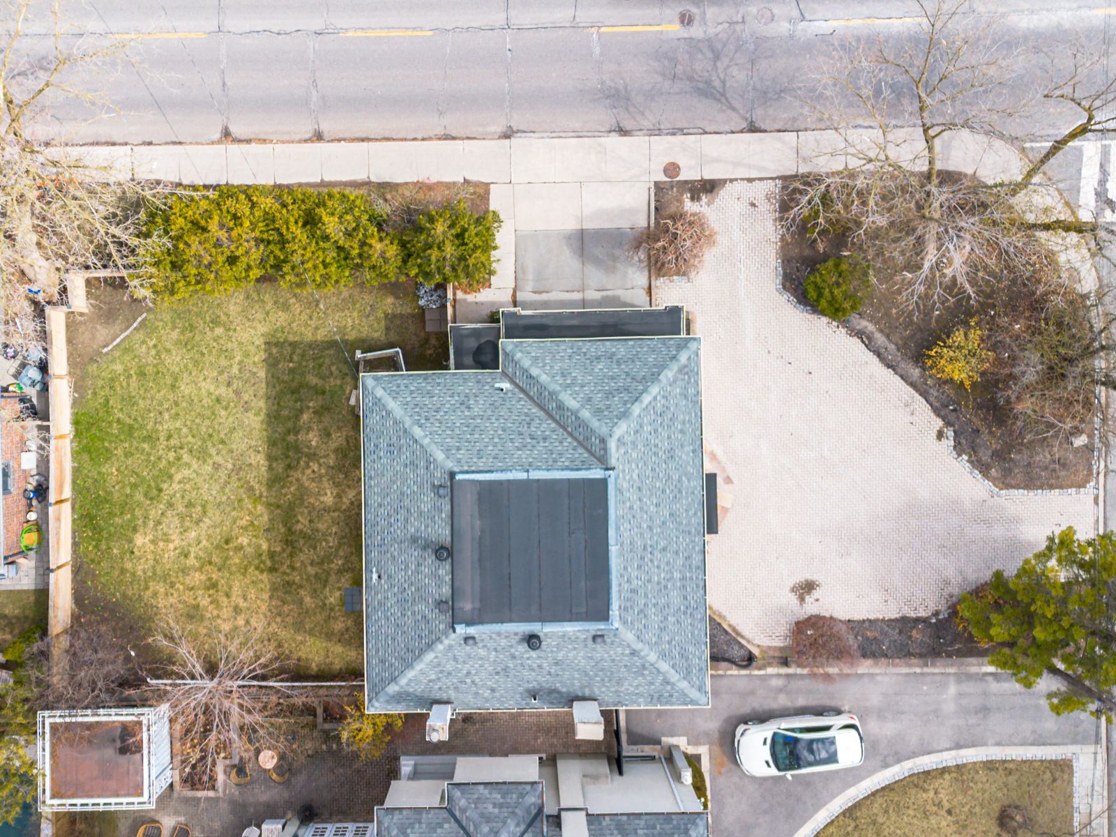 2 Silverwood Avenue