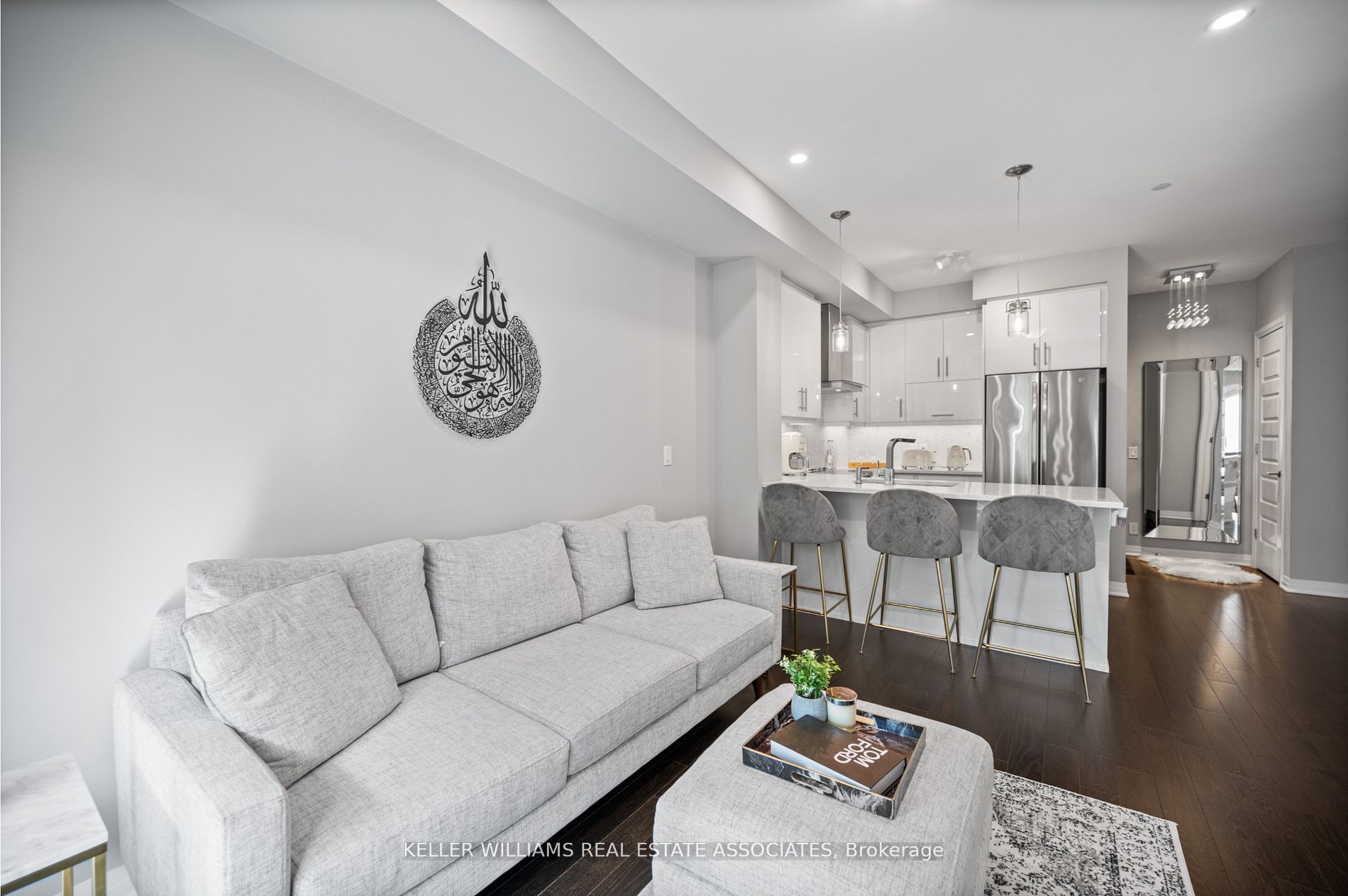 128 Grovewood Common, #226
