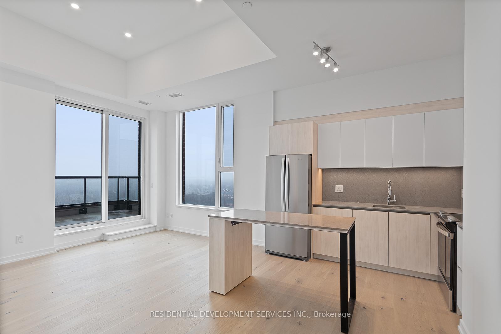 3 Bedrooms Condo at 3100 Keele,  Toronto For sale