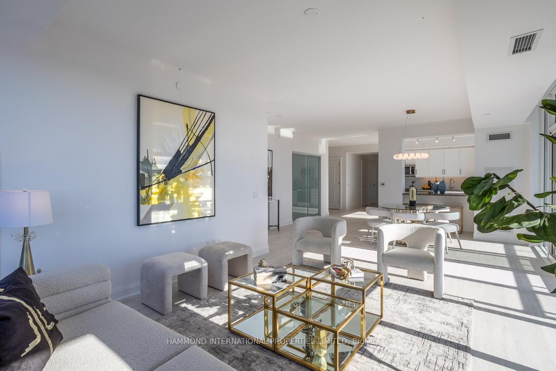 4 Bedrooms Condo at 20 Gatineau,  Vaughan For sale