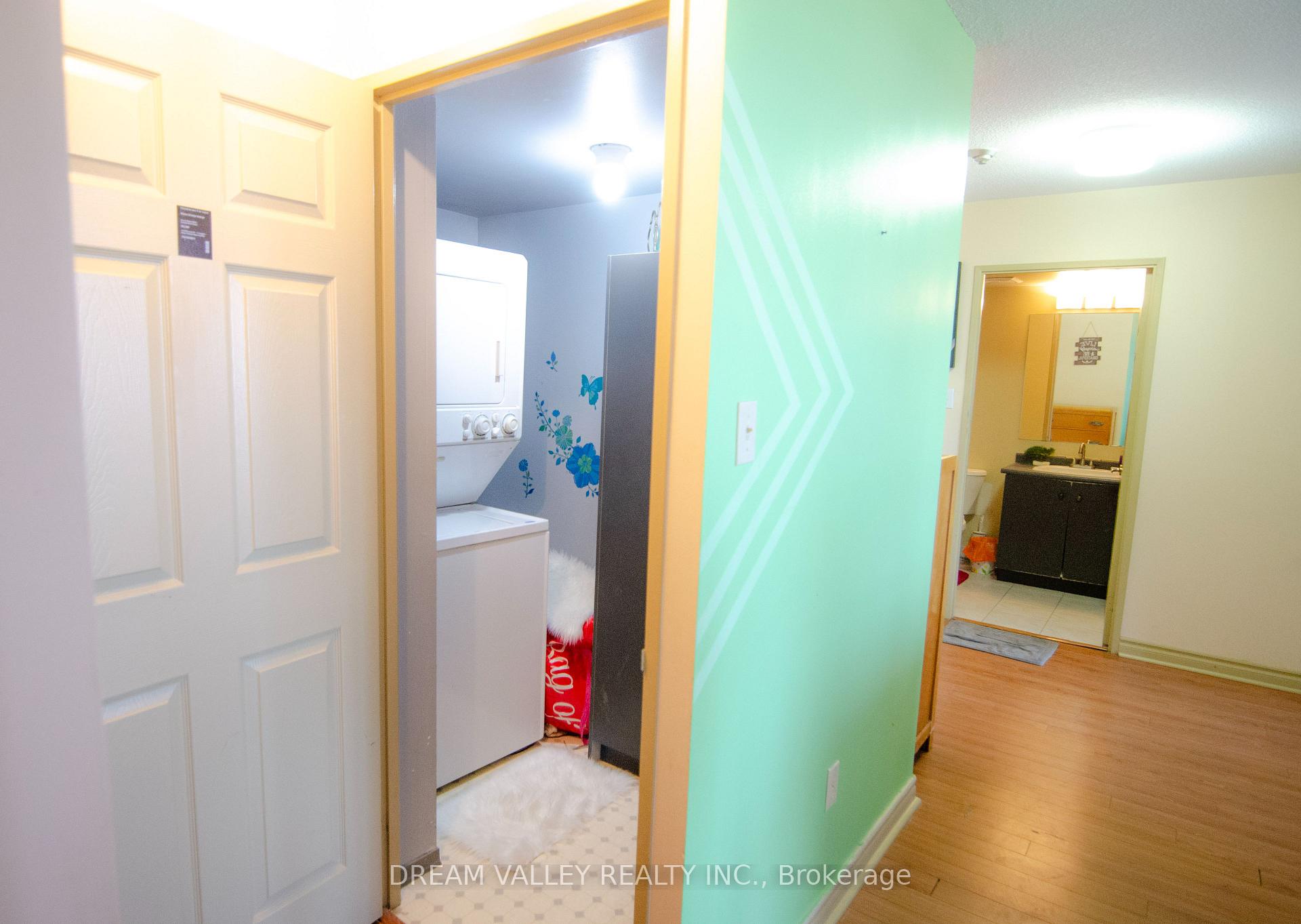 2 Bedrooms Condo at 3233 Eglinton, Toronto For sale