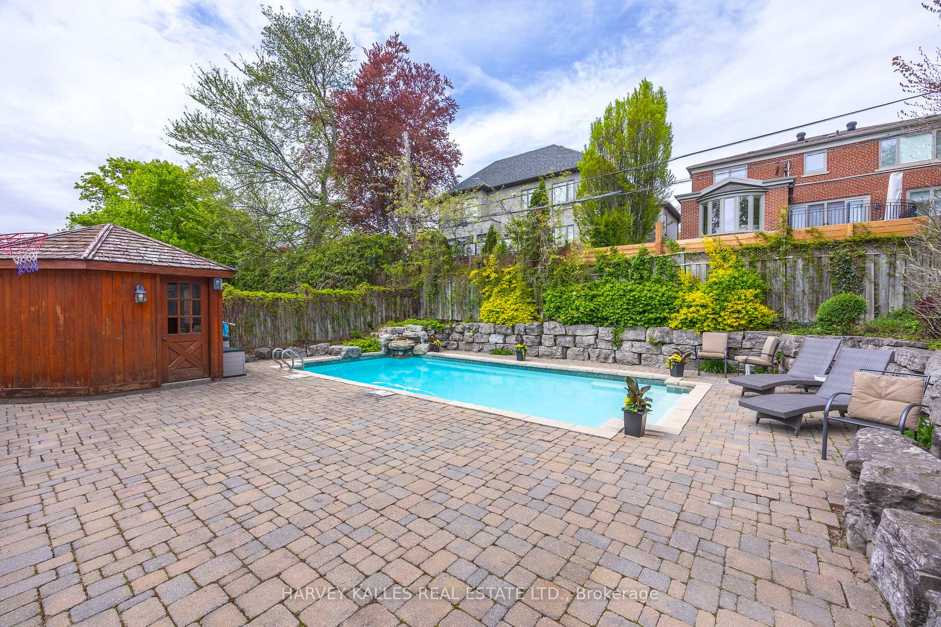 26 Forest Ridge Drive
