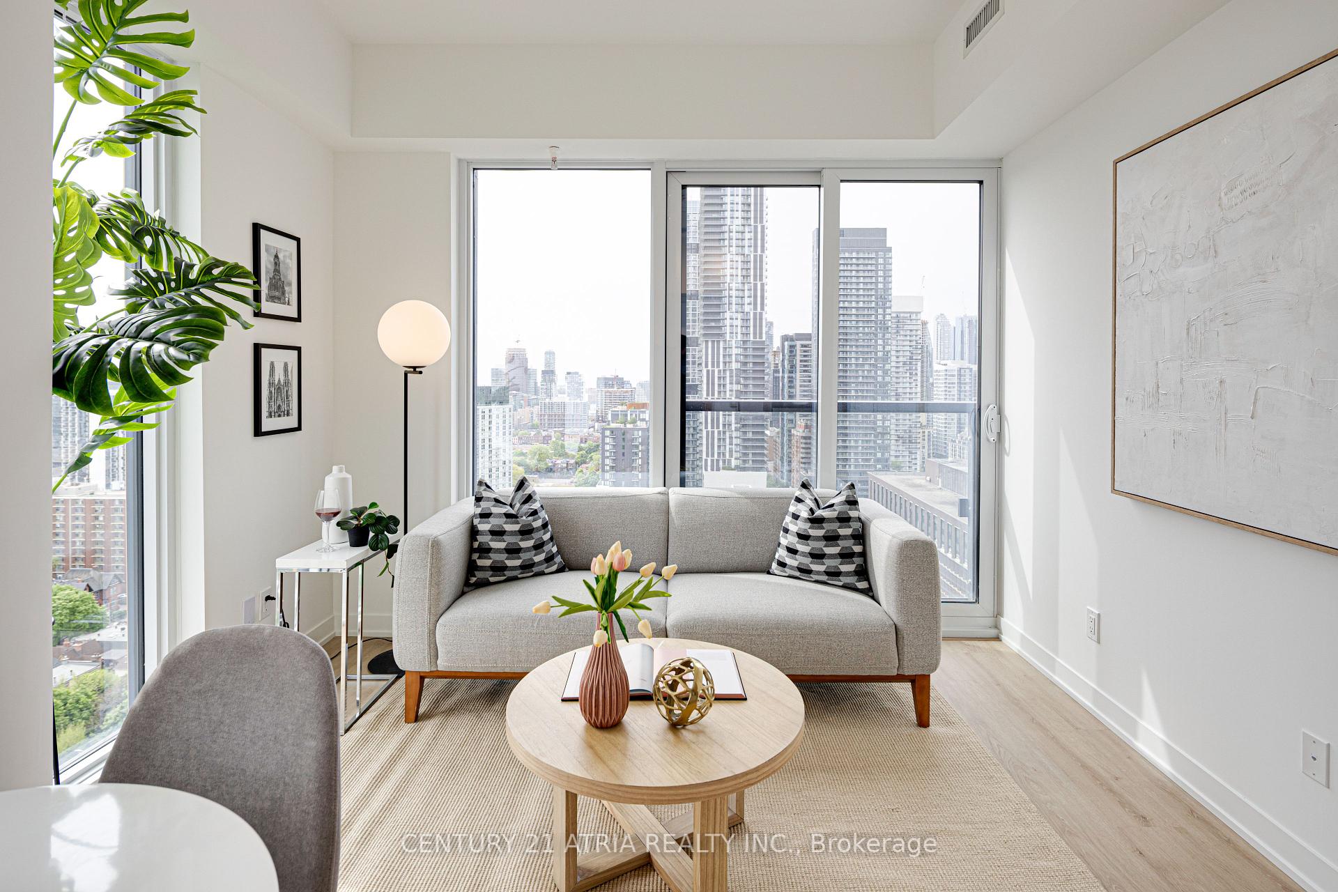 2 Bedrooms Condo at 319 Jarvis, Toronto For sale