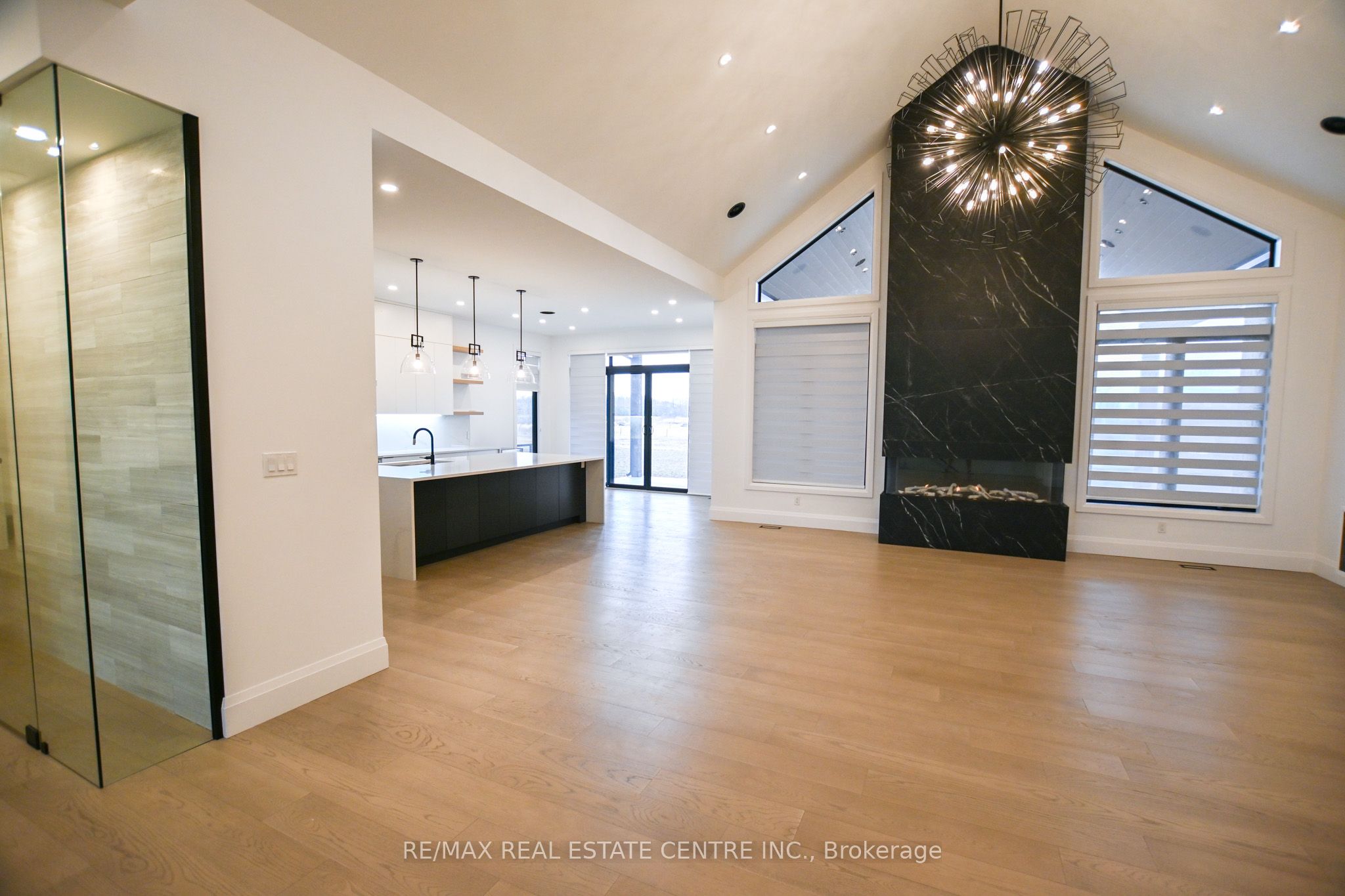 7325 Sunset Place, #3