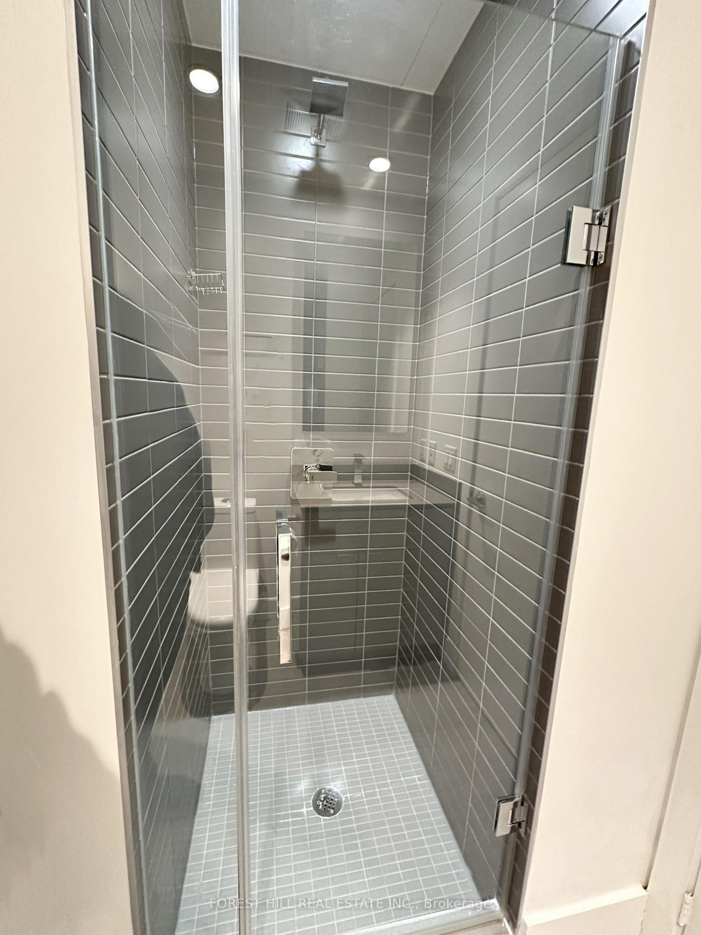 1 Bedroom Condo at 7 Grenville, Toronto For sale