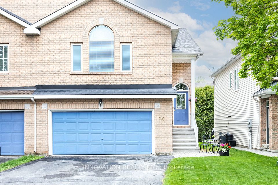 36 Castle Glen