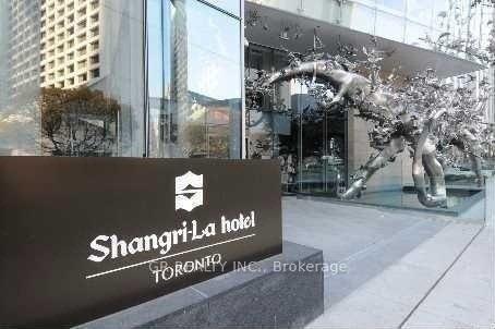 3 Bedrooms Condo at 180 University,  Toronto For sale