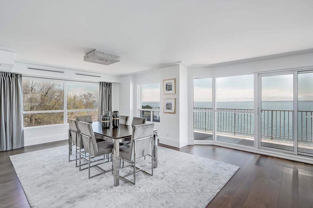 2 Bedrooms Condo at 2190 Lakeshore, Burlington For sale
