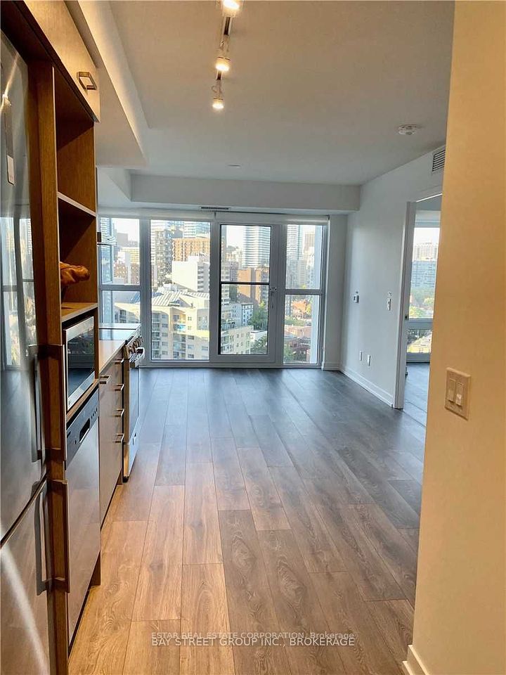 219 Dundas Street