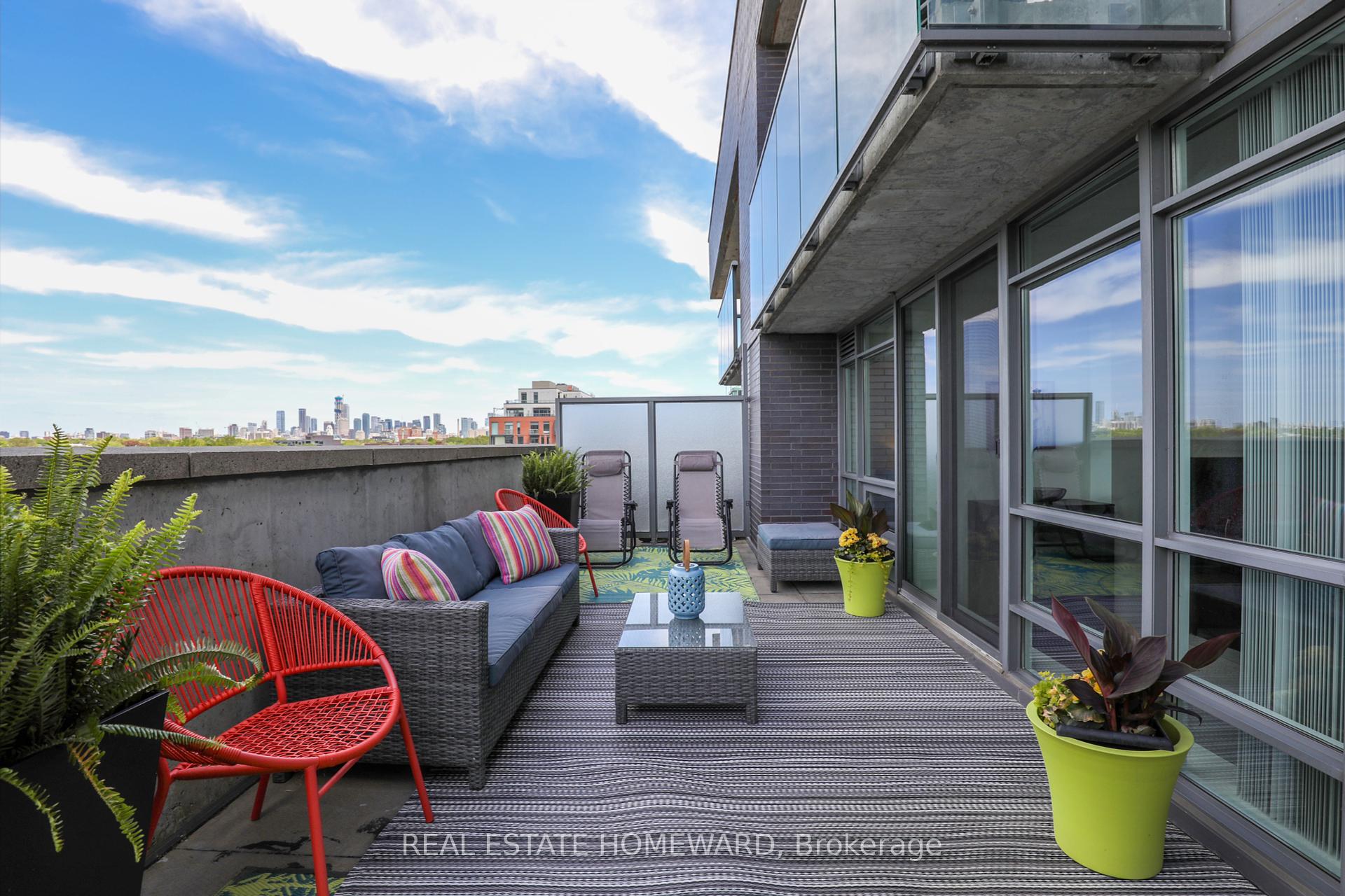 2 Bedrooms Condo at 68 Abell, Toronto For sale