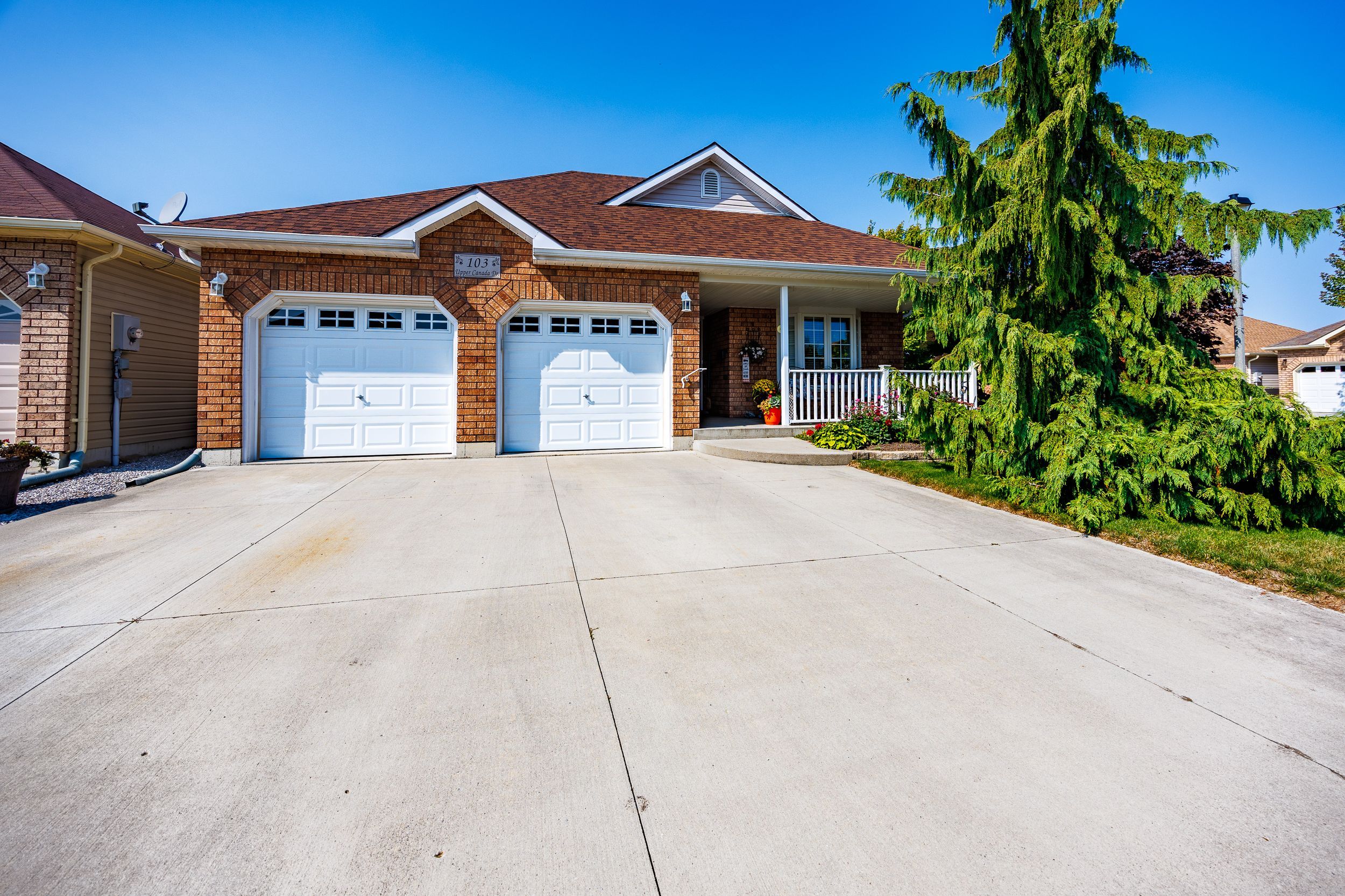 103 Upper Canada Drive Norfolk Ontario N0E 1M0