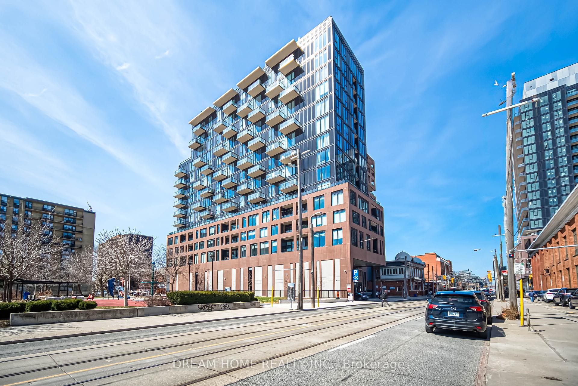1 Bedroom Condo at 270 Dufferin,  Toronto For sale