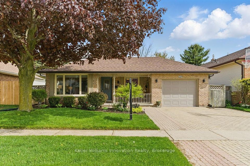 1119 Iroquois Crescent
