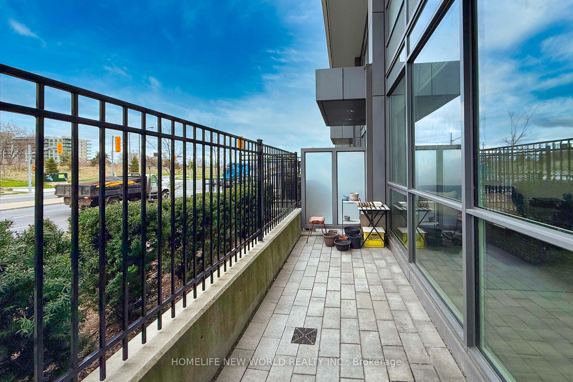 2 Bedrooms Condo at 10 De Boers,  Toronto For sale