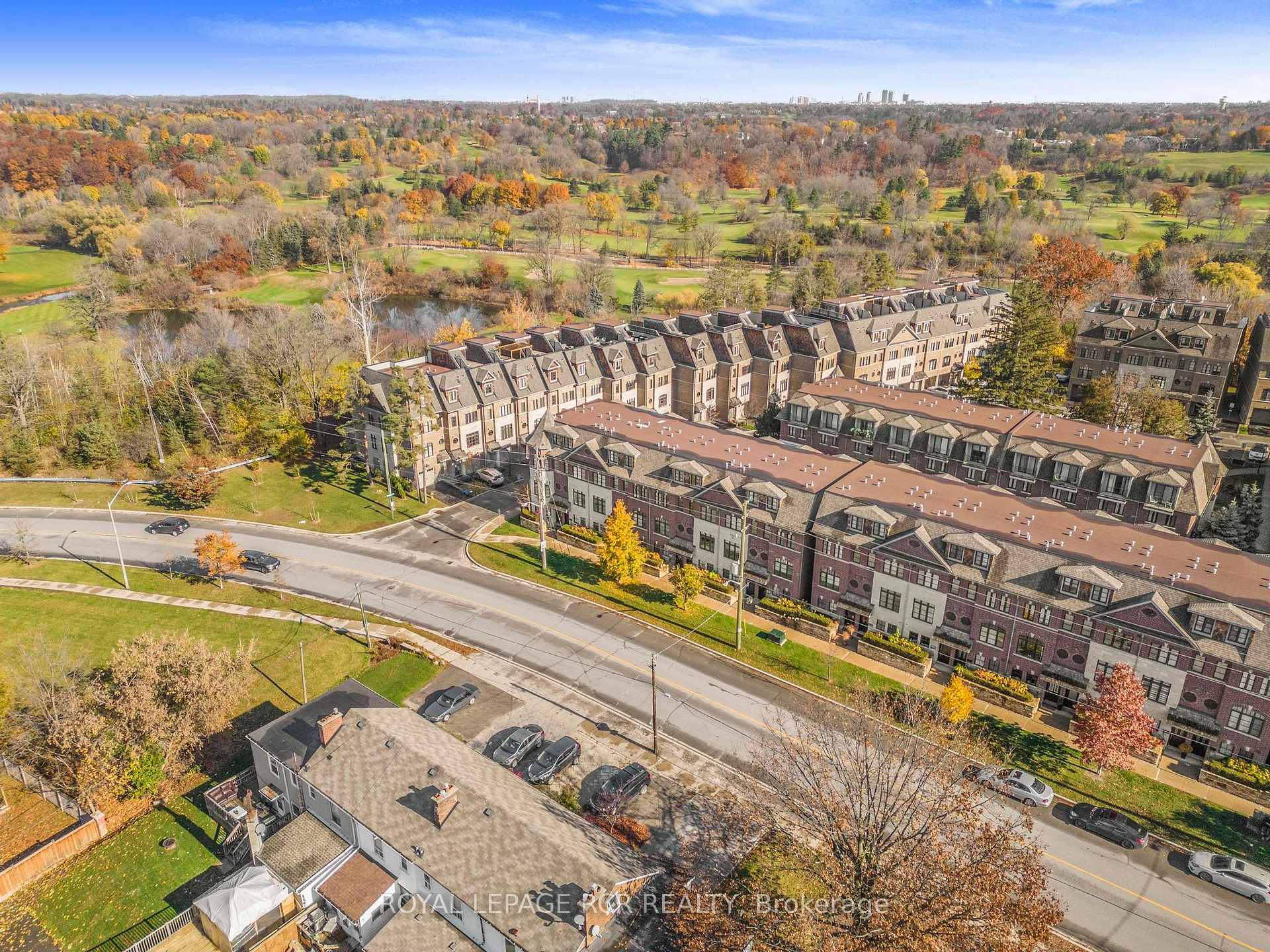 4 Bedrooms Condo at 8343 Kipling, Vaughan For sale