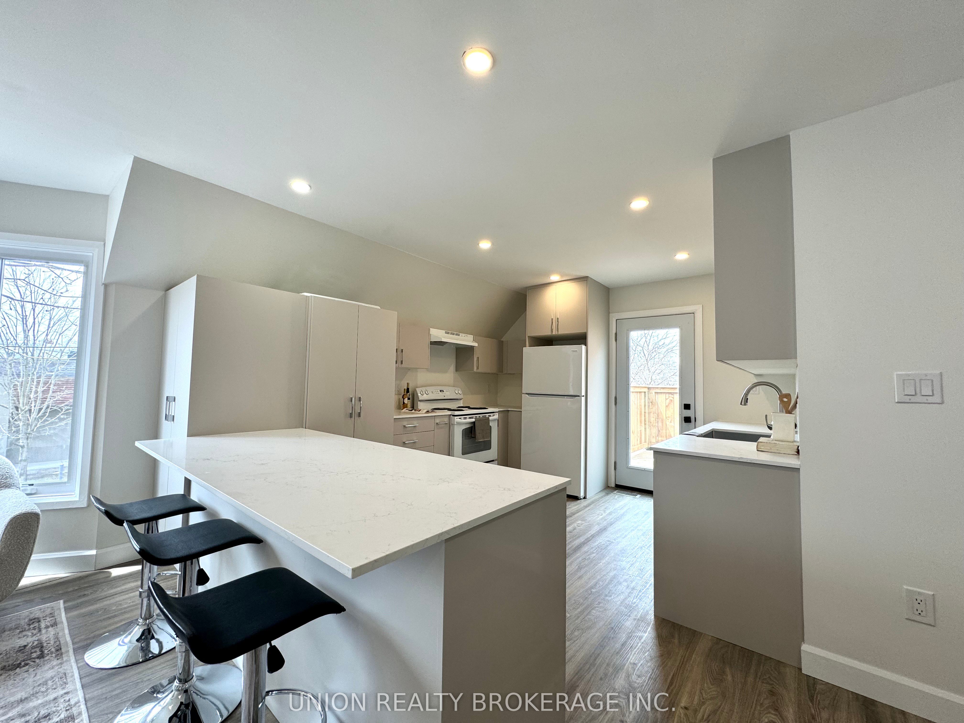 20 Norwood Terrace, ##UPPER