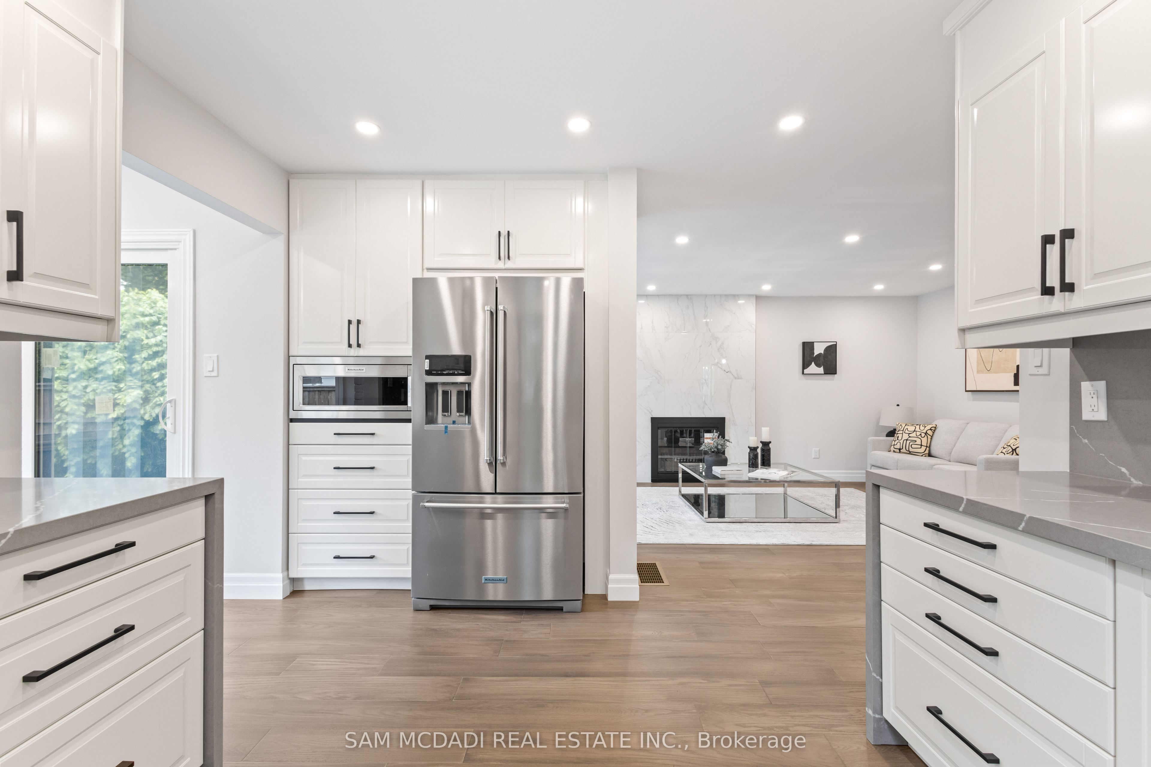 2535 Robin Drive