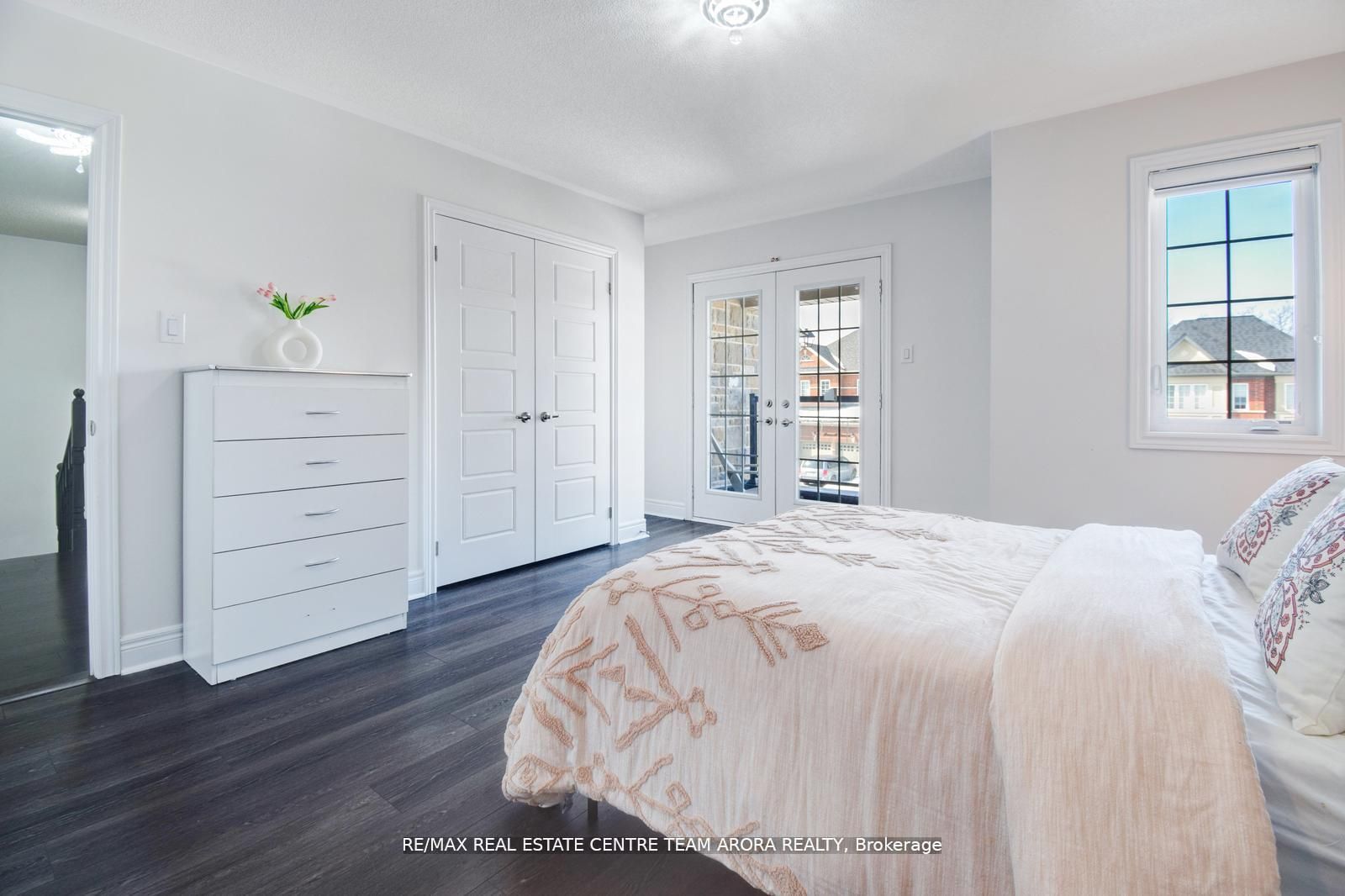 38 Rosewell Crescent