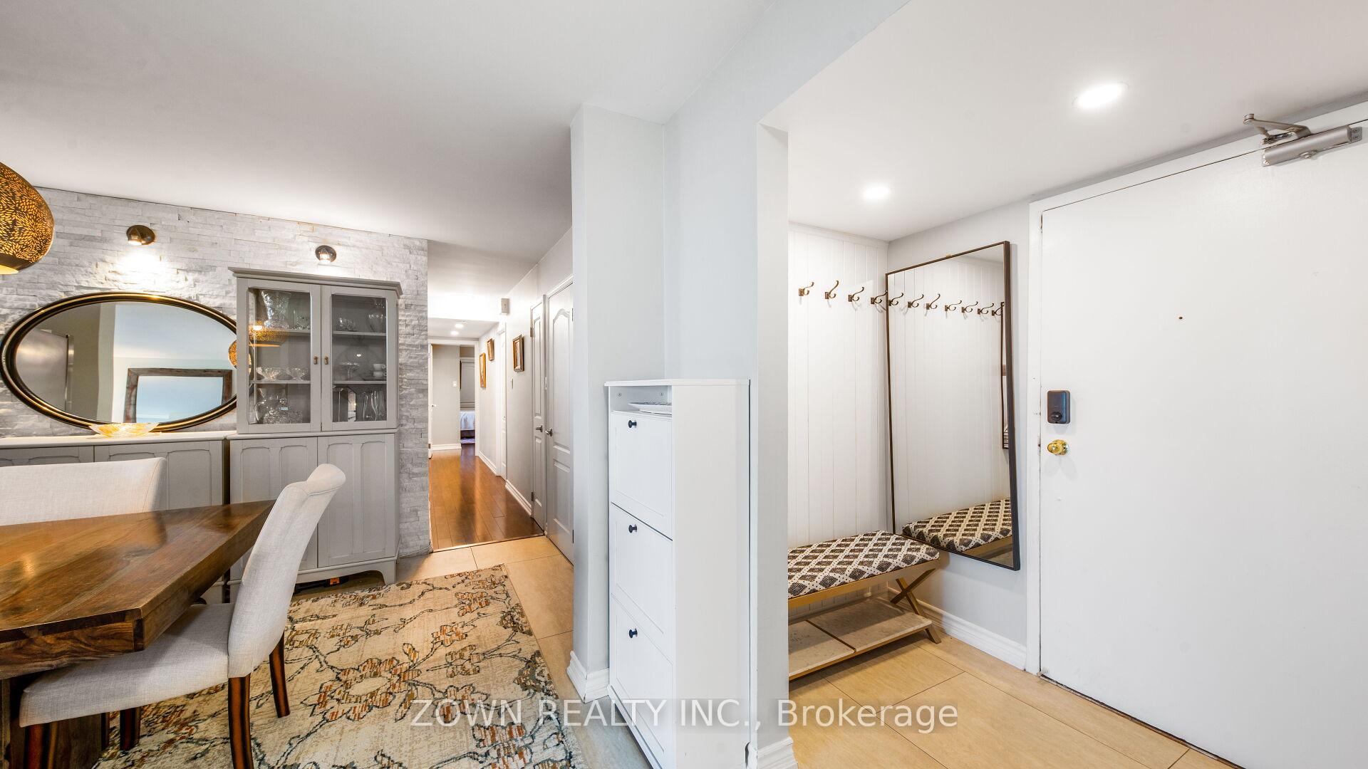 4 Bedrooms Condo at 10 Martha Eaton, Toronto For sale