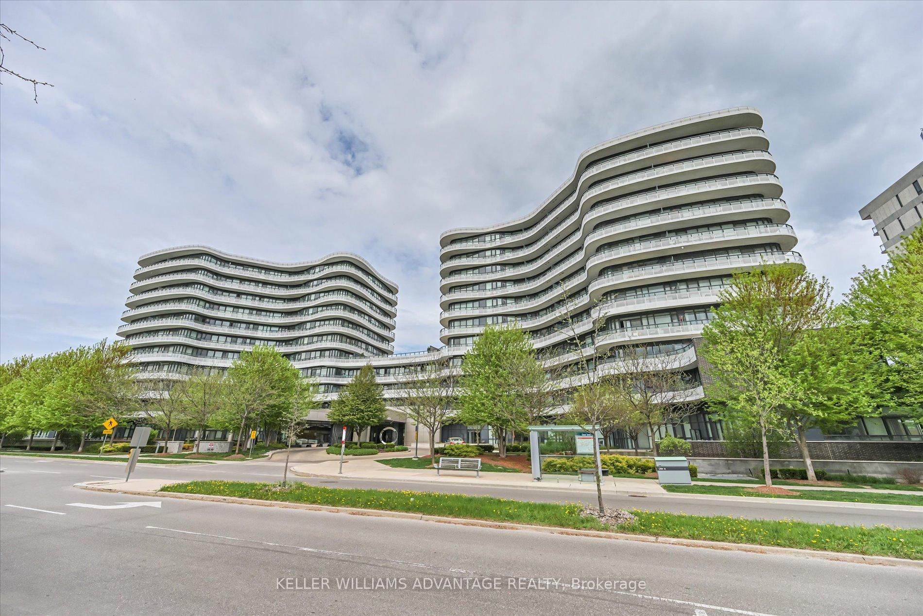 2 Bedrooms Condo at 99 The Donway, Toronto For sale