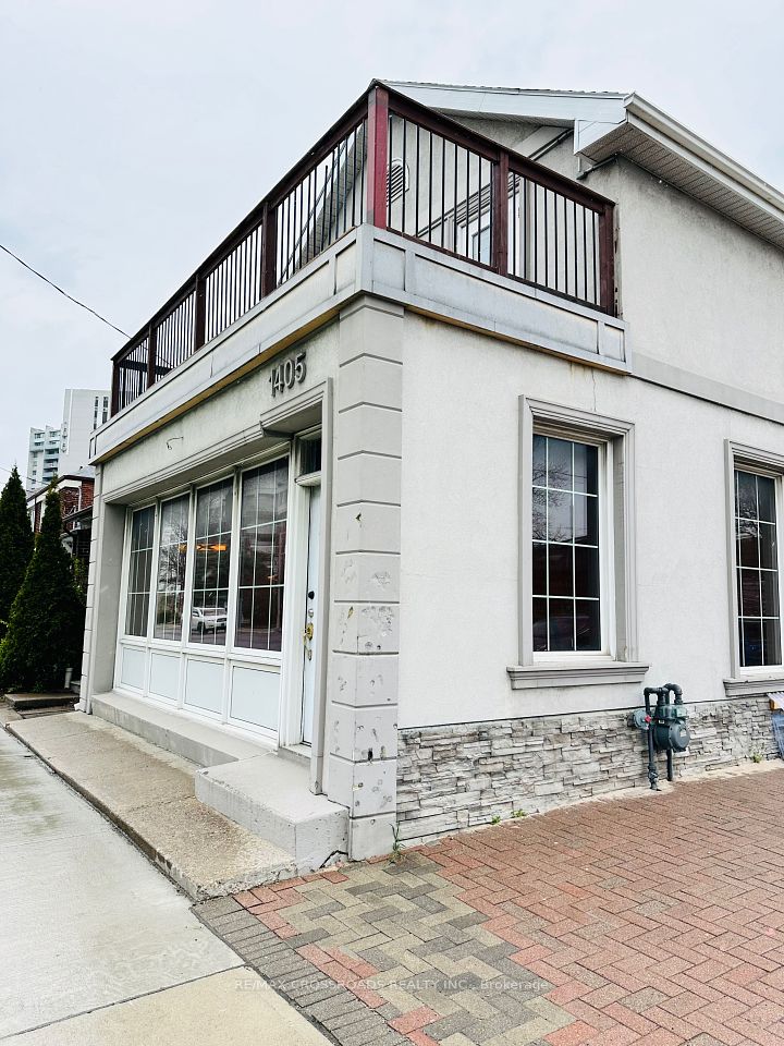 1405 Woodbine