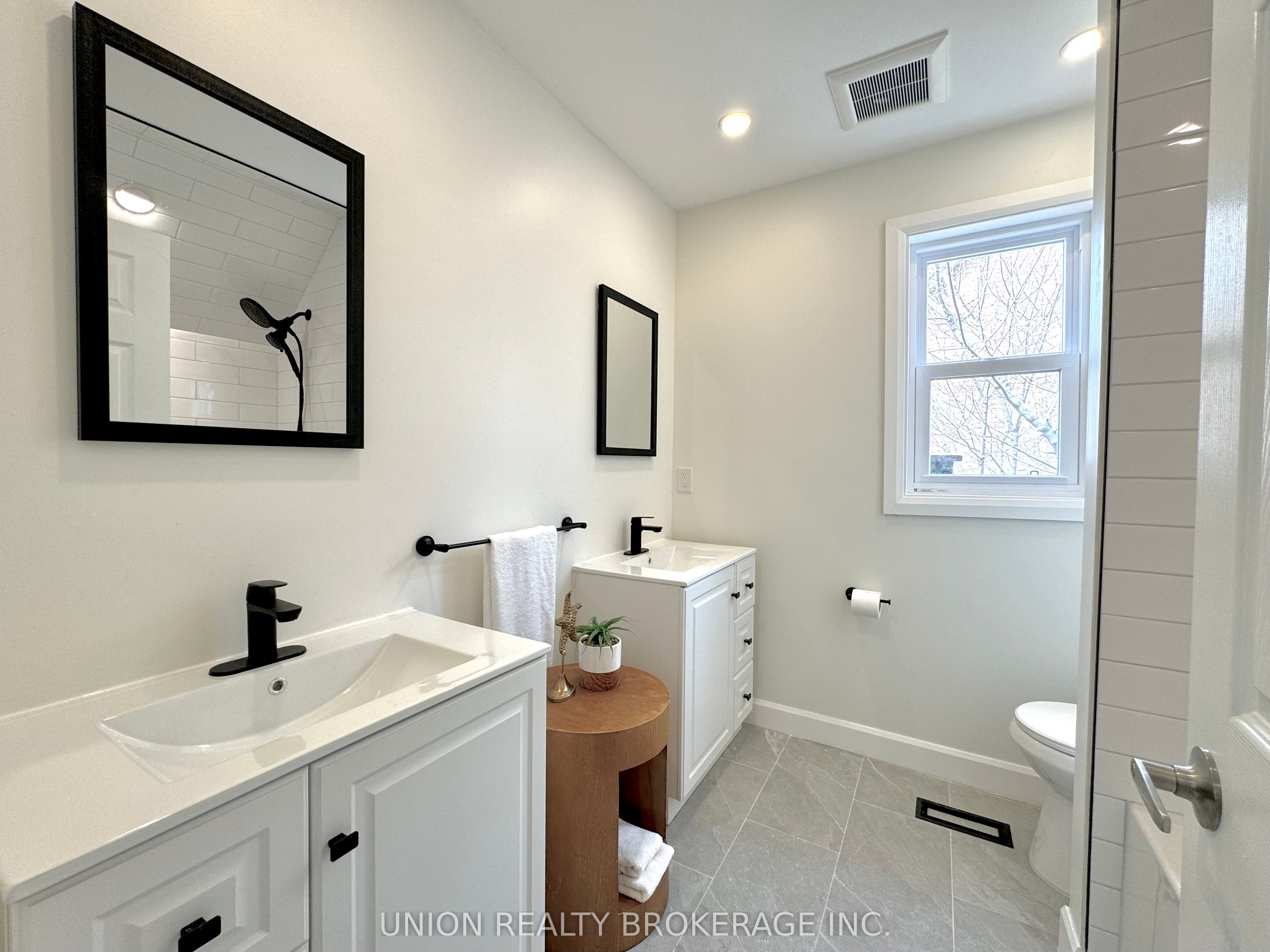20 Norwood Terrace, ##UPPER