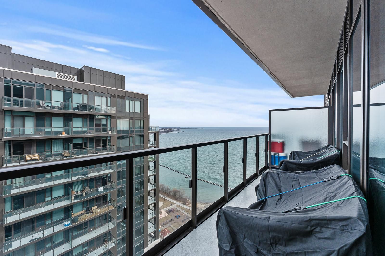 1928 Lakeshore Boulevard 4203
