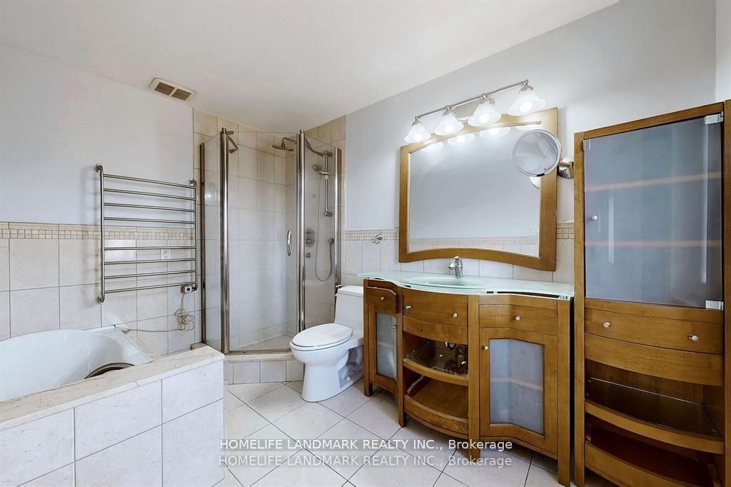 3452 Cherrington Crescent