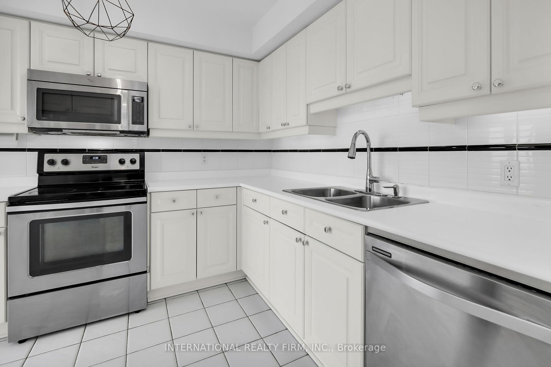 1 Bedroom Condo at 1 Palace Pier, Toronto For sale