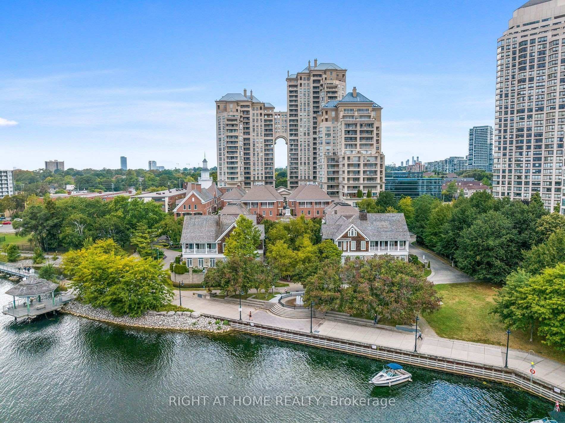 2 Bedrooms Condo at 2287 Lake Shore, Toronto For sale