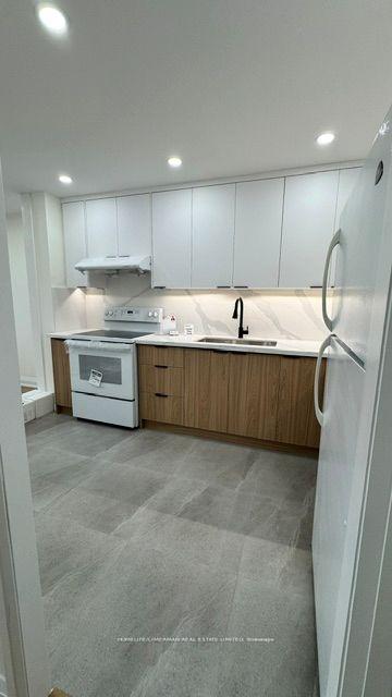 2 Bedrooms Condo at 725 Don Mills, Toronto For sale
