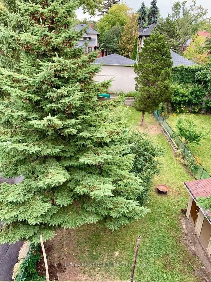 https://trreb-image.ampre.ca/J38gypxAXr0HZXjMc1QIhj_cdz_5wVgbzIa3_WYmnB8/rs:fit:960:960/wm:.5:so:0:50:.4/wmsh:10/wmt:PHNwYW4gZm9yZWdyb3VuZD0nd2hpdGUnIGZvbnQ9JzY4Jz5SRS9NQVggV0VTVCBSRUFMVFkgSU5DLiwgQnJva2VyYWdlPC9zcGFuPg/cb:20250509134454/L3RycmViL2xpc3RpbmdzLzQxLzEwLzQ1Lzg4L3AvODg4M2ExZTgtOGU1Yi00YTgwLWI2ZDEtMTY1MGVjNTA2NWQ2LmpwZw.jpg
