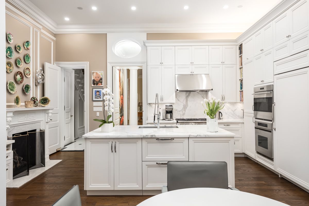 37 Heath Street W