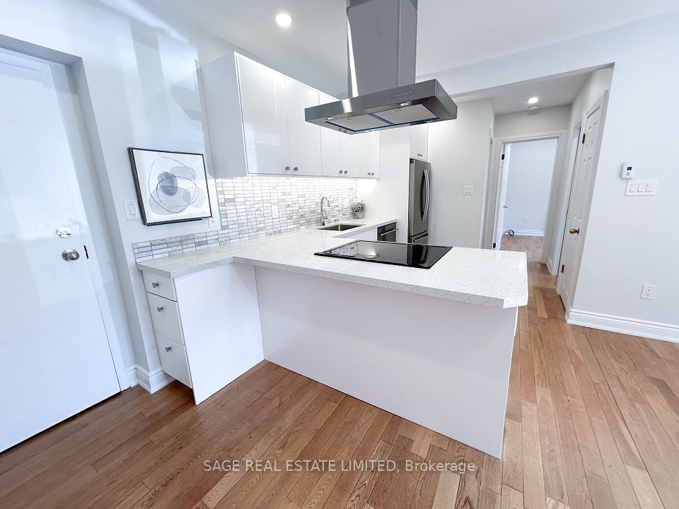 2109 Bloor
